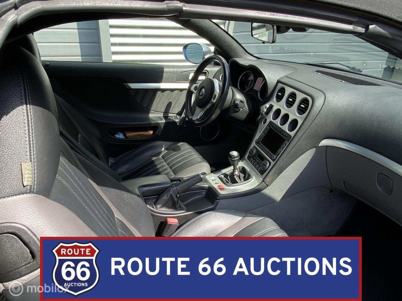 Alfa Romeo Spider 939 V6 Q4 | 2006 | Route 66 Auctions, Achat, Entreprise, Boîte manuelle, Spider