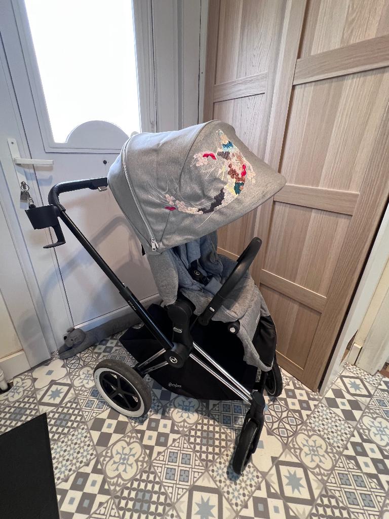 Complete set: Buggy Cybex Priam Platinum Limited Edition Koi, Verstelbare duwstang, Zo goed als nieuw, Ophalen, Kinderwagen