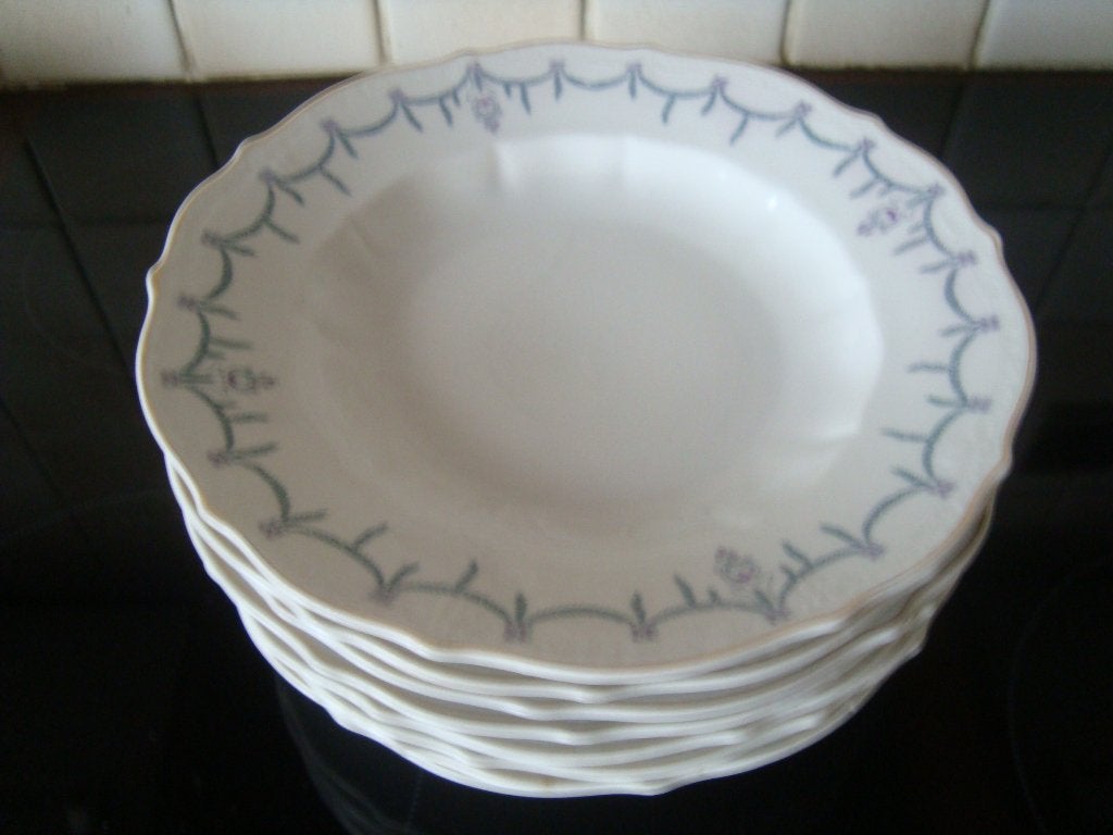 8 assiettes Deep Art Nouveau en porcelaine Altwasser. CT., Enlèvement