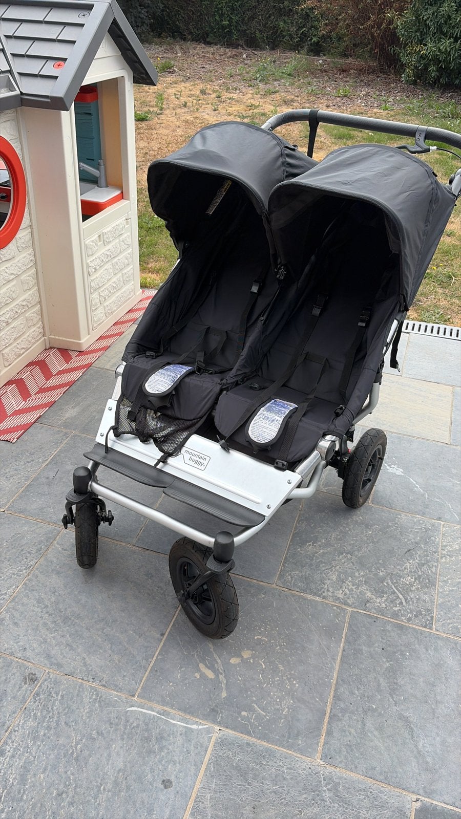 Dubbele buggy - Mountain Buggy - zwart, Kinderen en Baby's, Buggy's, Ophalen, Zo goed als nieuw
