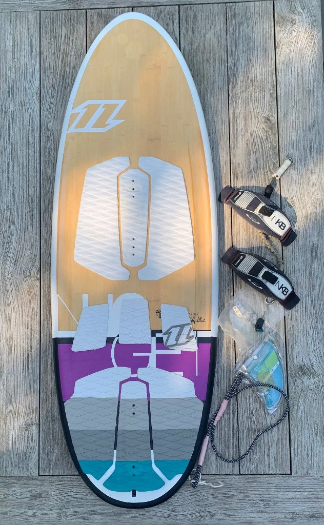 North Nugget 5’5” kiteboard, Watersport en Boten, Kitesurfen, Directional, Ophalen, Zo goed als nieuw, Kiteboard