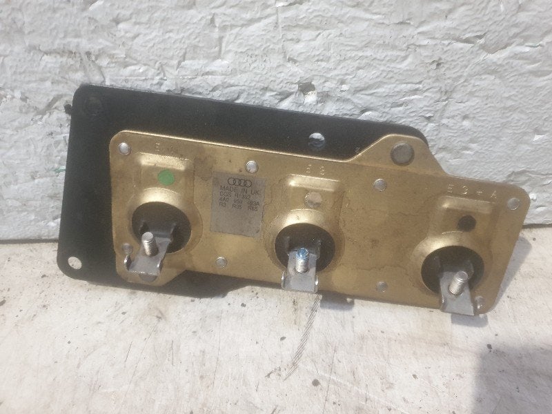 RESISTANCE VENTILATEUR RADIATEUR 80 (B4) (4a0-959-493a), Auto-Union-Straße  1,
85057  Ingolstadt, DE, Info@audi.de, Audi, Utilisé