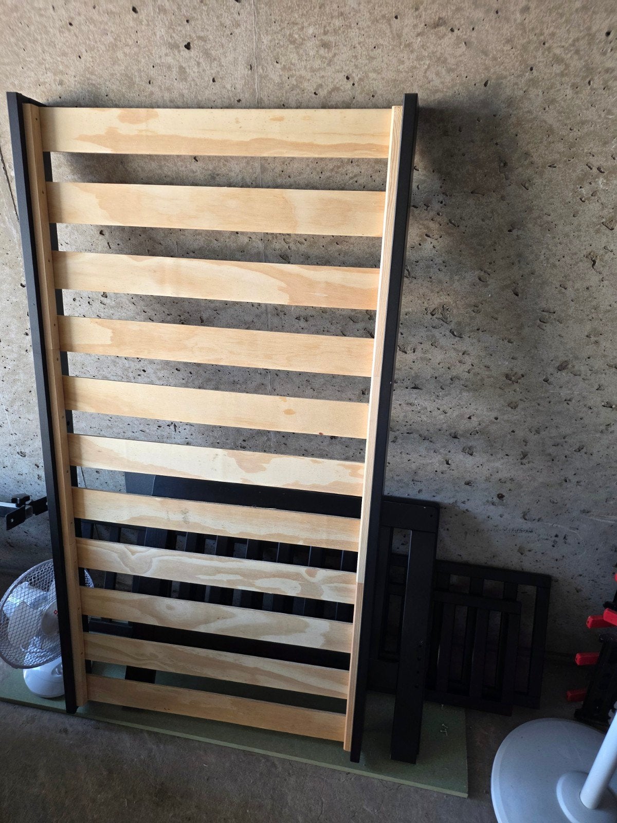 Kinderbed zwart, Ophalen