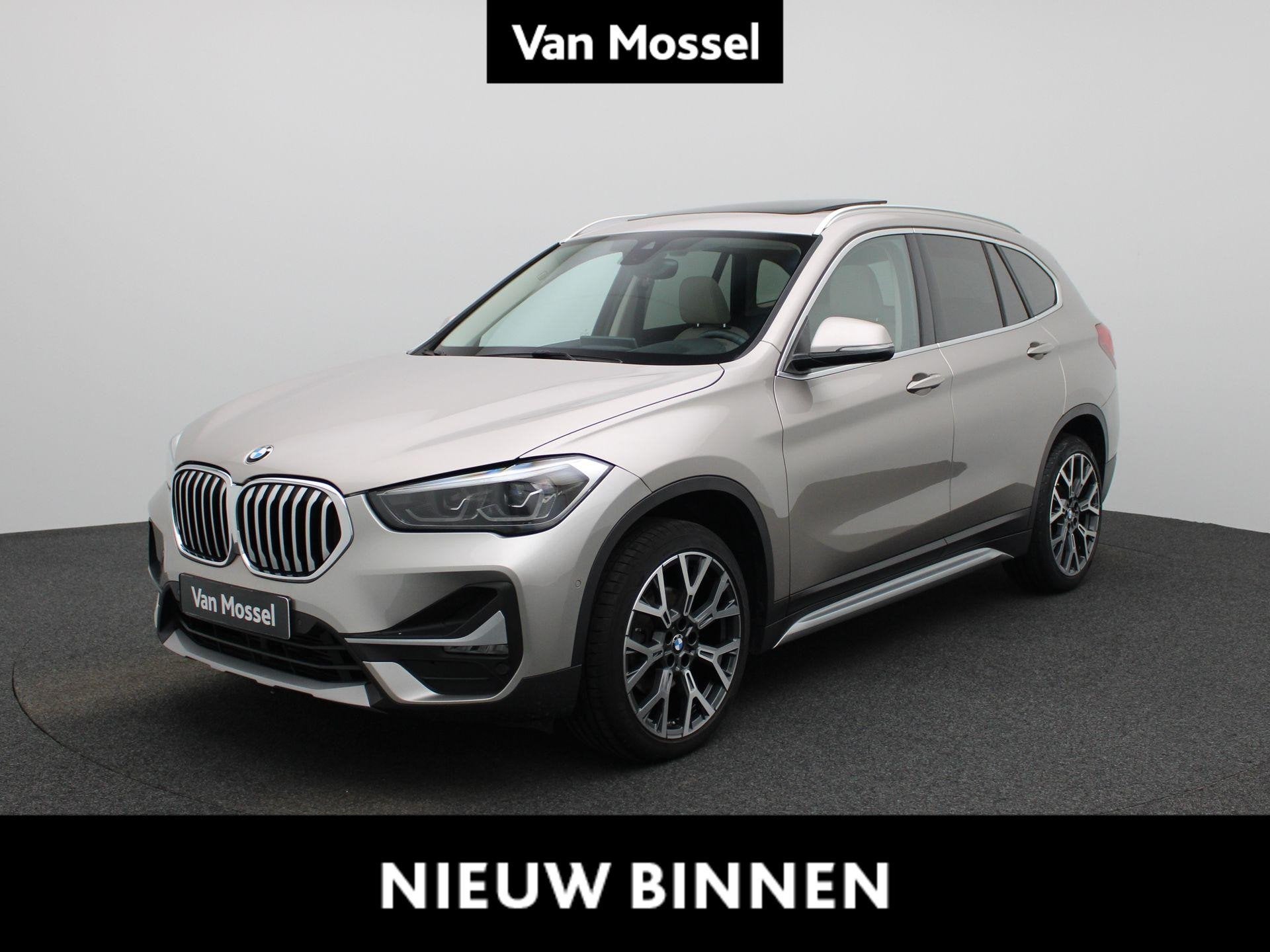 BMW X1 sDrive18iA (100 kW) PANO | CAM | LEDER+zetelverw. | N, Auto's, Stof, Gebruikt, 136 pk, 5 zetels