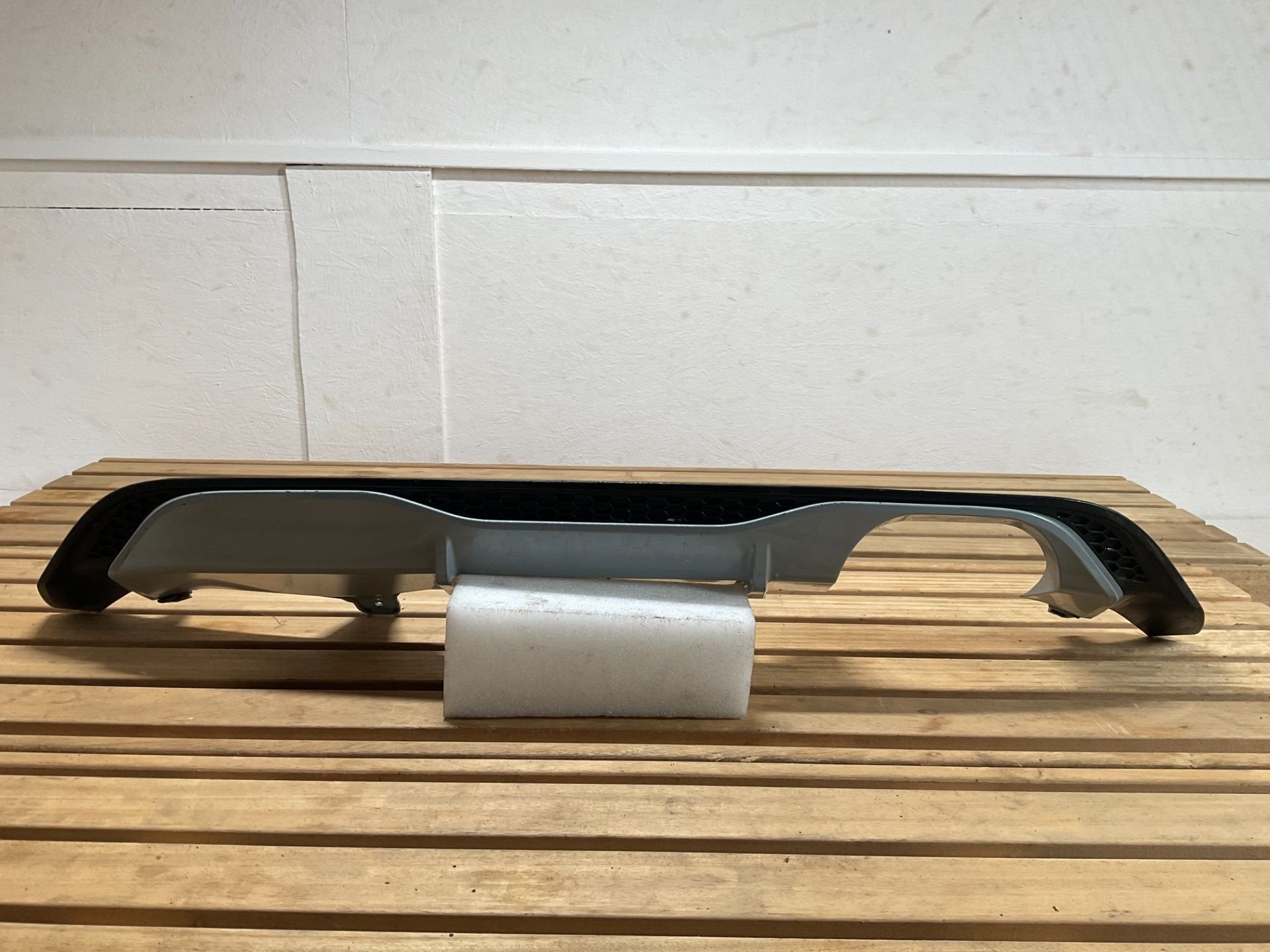Diffuseur de pare-chocs arri re Ford Fiesta MK8 Spoiler FO-1, Pare-chocs, Info@ford.com, Ford Motor Company, American Road 1
48126  Dearborn