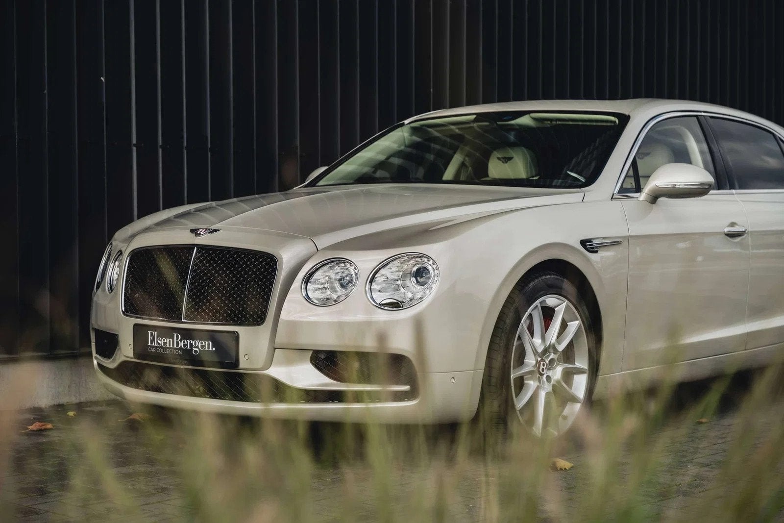 Bentley Flying Spur 4.0 V8 S - Mulliner Spec. - Bentley Hist, Auto's, Automaat, 4 deurs, Gebruikt, Bluetooth