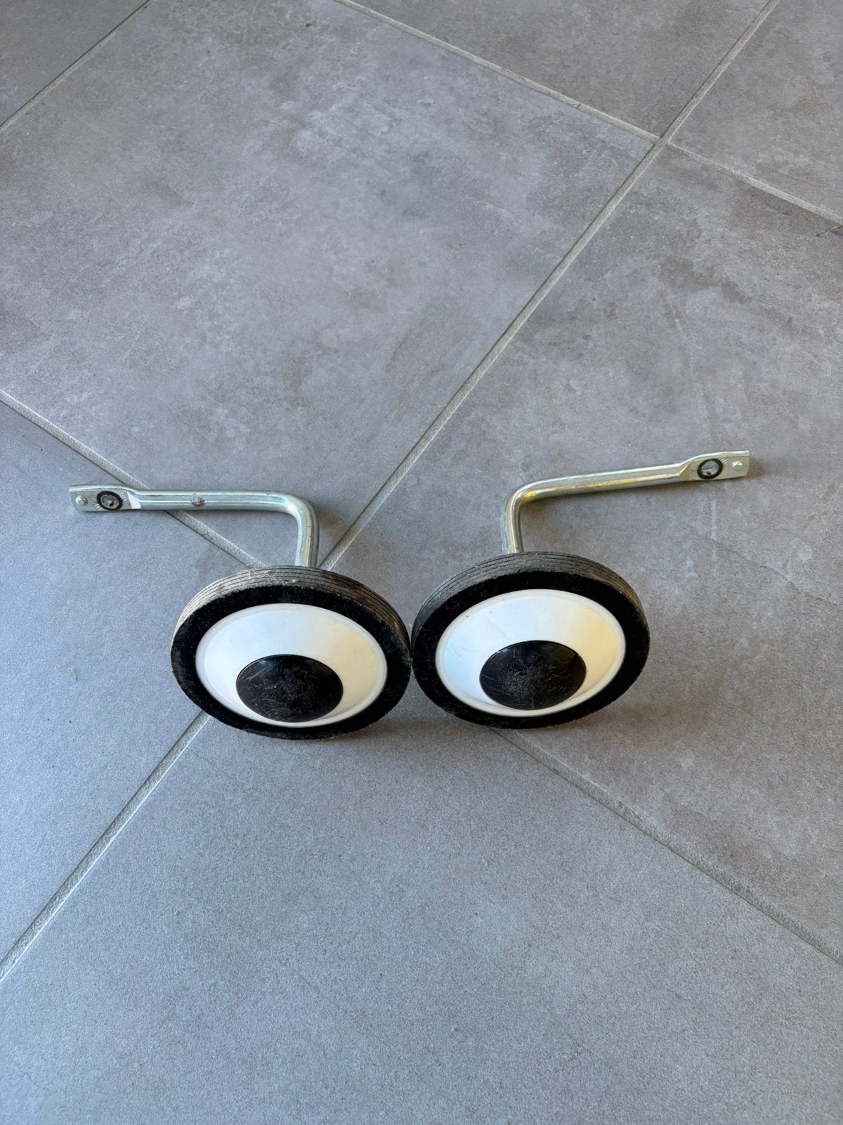 ROULETTES STABILISATRICES POUR VÉLO ENFANT – PAIRE, Enlèvement ou Envoi, Utilisé, Moins de 16 pouces, Stabilisateurs