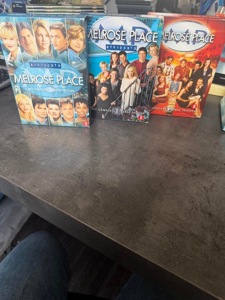 Melrose Place, Enlèvement, Comme neuf