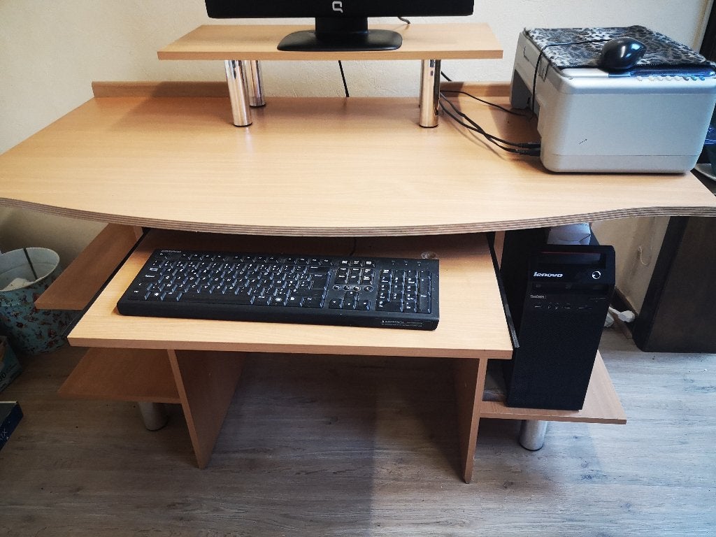 Houten buro met metalen afwerking, Huis en Inrichting, Bureaus, Ophalen