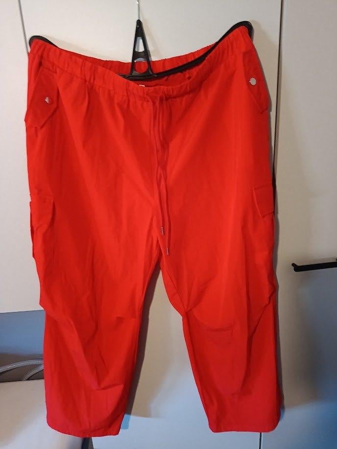 cargo broek maat 5 xl rode kleur (doos juni2026), Ophalen of Verzenden, Nieuw, Rood