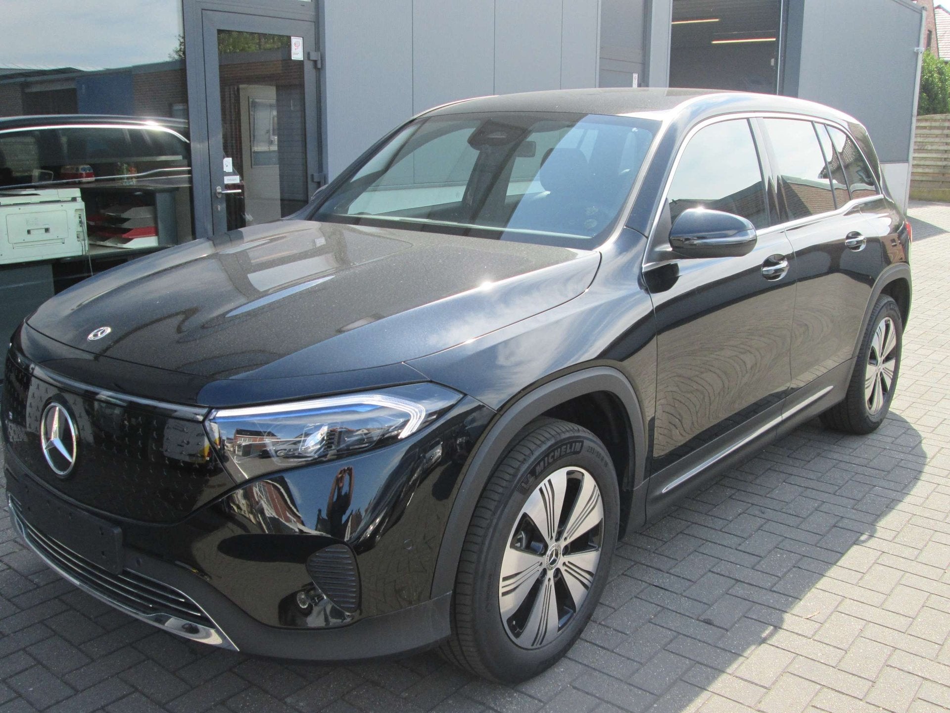 Mercedes-Benz EQB 250, Auto's, Mercedes-Benz, Automaat, Gebruikt, Zwart, 140 kW