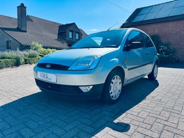 Ford Fiesta 1.25 Benzine * Garantie * Euro4 *, Auto's, Stof, 1242 cc, 4 cilinders, Grijs