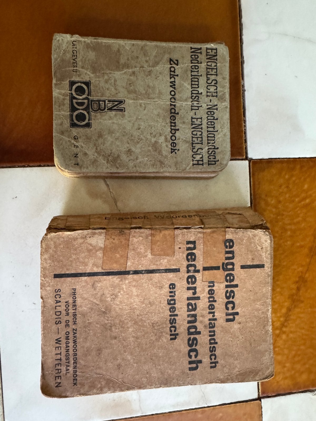 Woordenboek Engelsch - Nederrlandsch 1944, Verzenden