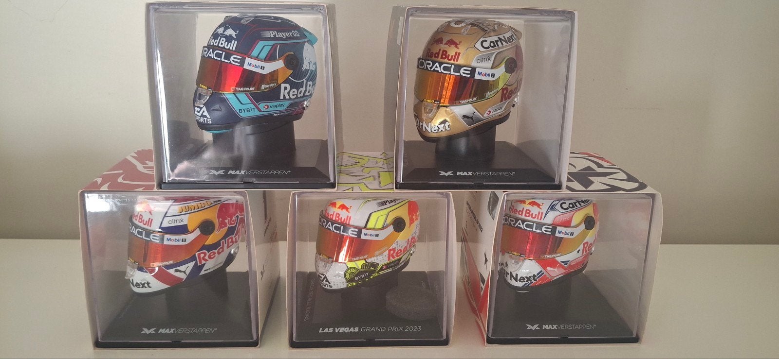 Set van 5 Max Verstappen Schaalmodellen Helmen 1:4 - Perfect, Verzamelen, Ophalen of Verzenden