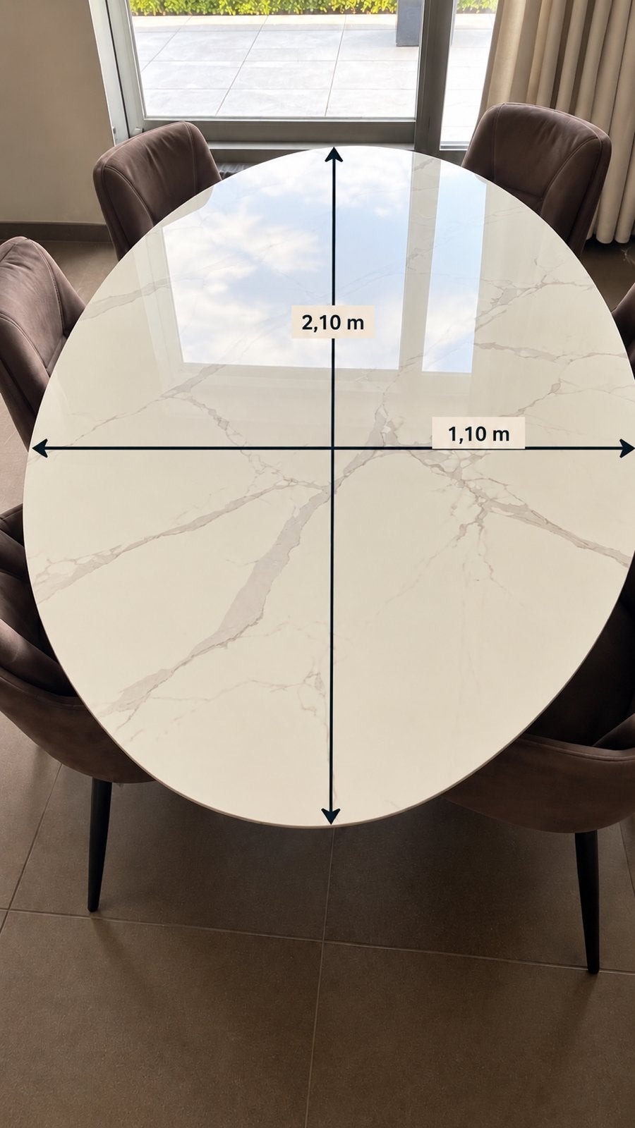 Table à manger en céramique aspect marbre - 2m10 par 1m10, Maison & Meubles, Enlèvement, Comme neuf