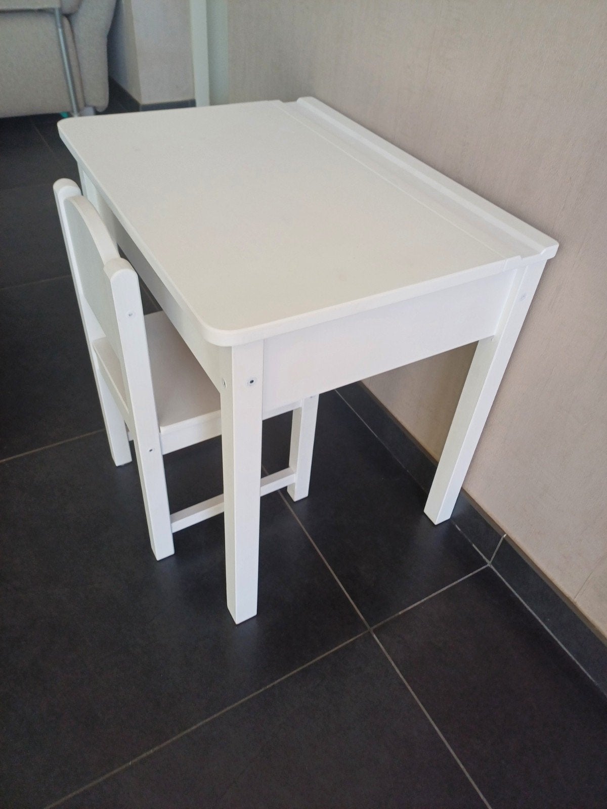 Kindertafeltje Ikea, Kinderen en Baby's, Ophalen, Zo goed als nieuw, Tafel(s) en Stoel(en)