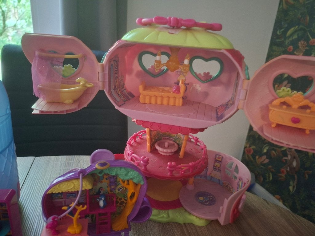 Speelhuisjes, poppetjes, peppa pig, frozen, polly pocket, Kinderen en Baby's, Speelgoed | Poppen, Ophalen, Gebruikt