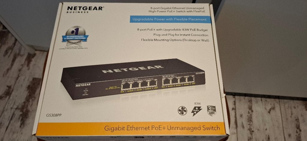 Netgear GS308PP POE+ 83W switch, Computers en Software, Netwerk switches, Ophalen of Verzenden