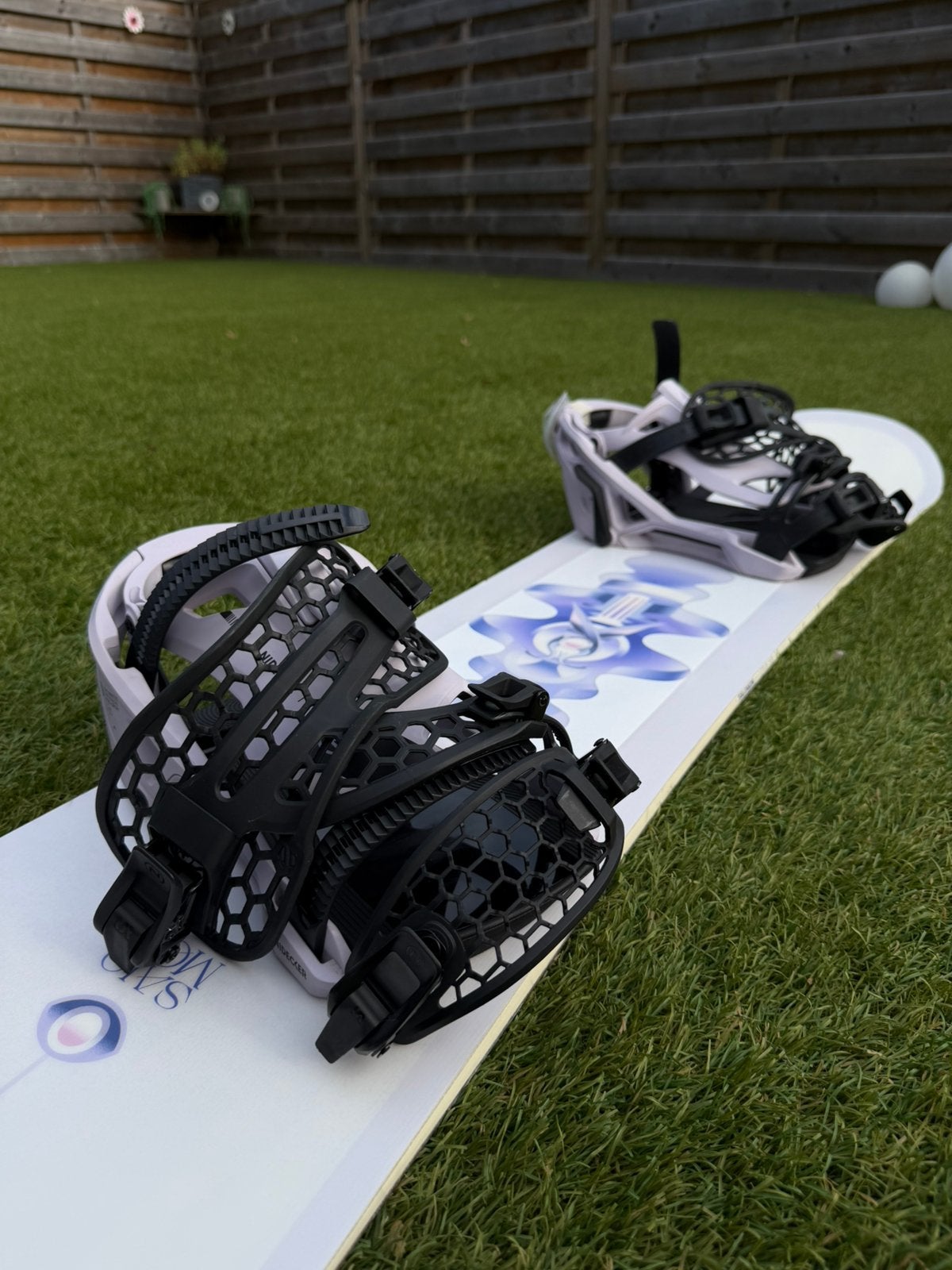 Snowboard + bindingen, Sport en Fitness, Ophalen, Zo goed als nieuw, Bindingen