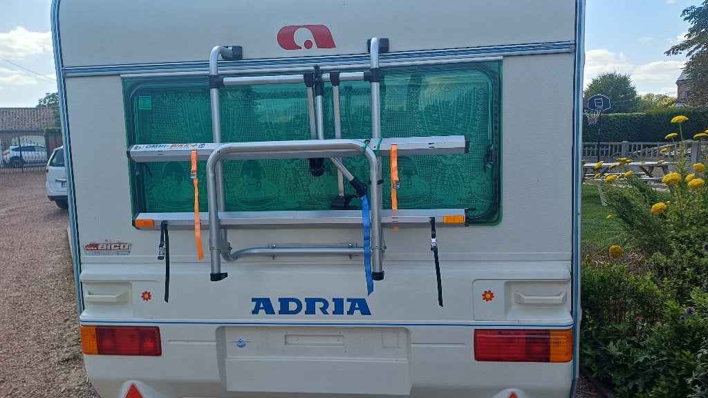 Adria caravan, Caravans en Kamperen, Caravans, Bedrijf, Hordeur, Adria, Tot en met 4