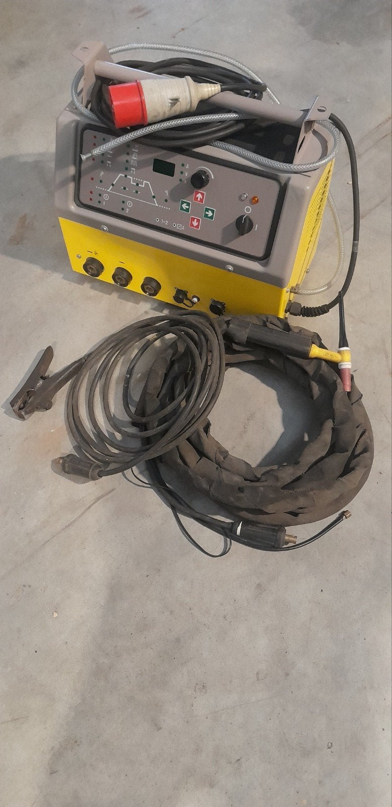 Poste de soudage TIG, Enlèvement, Comme neuf, 250 ampères, Tig