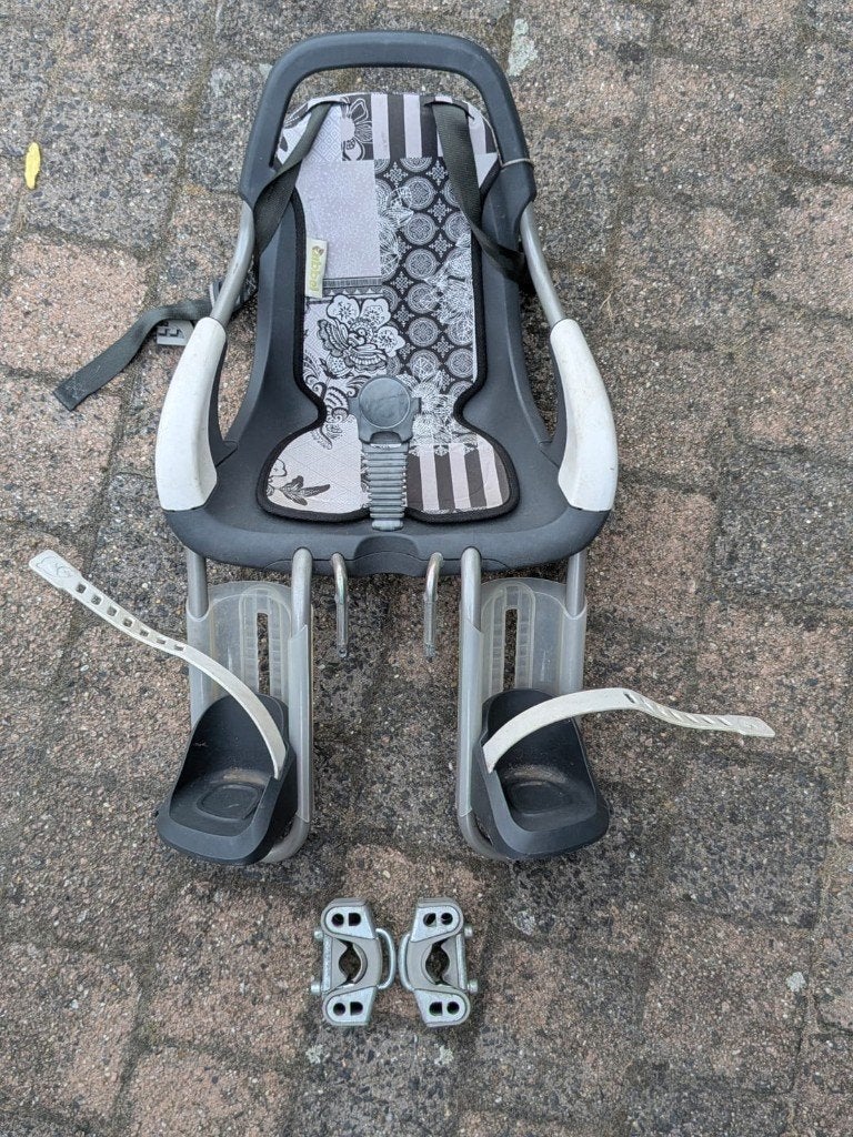 Qibbel voorzitje fietsstoel, Fietsen en Brommers, Fietsaccessoires | Fietsstoeltjes, Ophalen, Qibbel, Gebruikt, Voetsteuntjes