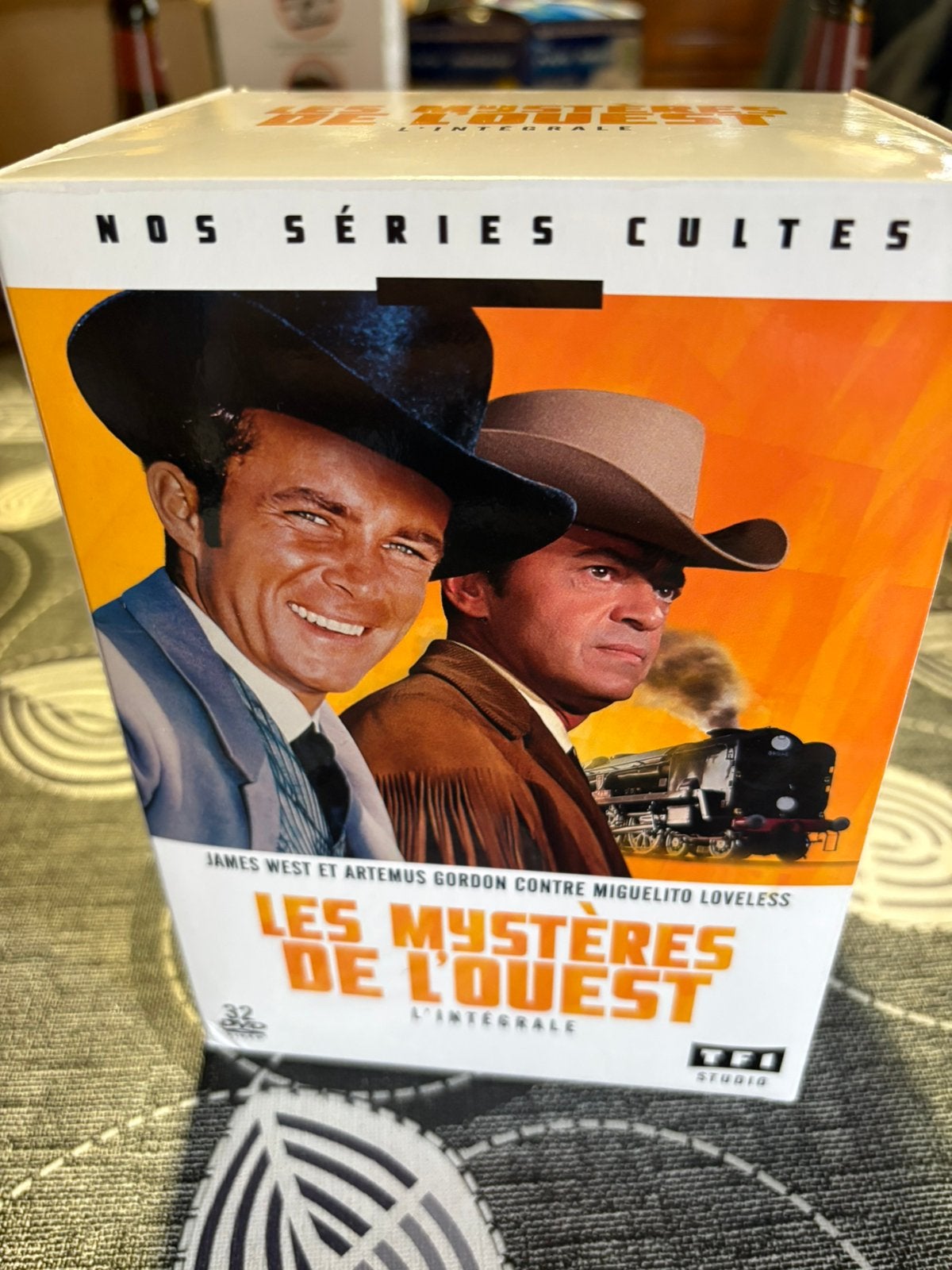 Coffret l’integrale dvd mystères de l’ouest, CD & DVD, DVD | Classiques, Tous les âges, Comme neuf, Enlèvement, 1940 à 1960