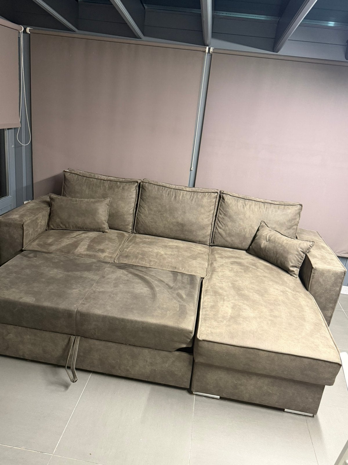 Ruime hoekzetel in taupe/grijsbruin-comfortabel en modern, Enlèvement, Utilisé
