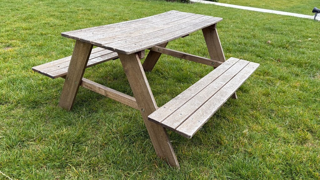 Houten picknick tafel voor kinderen, Ophalen, Gebruikt