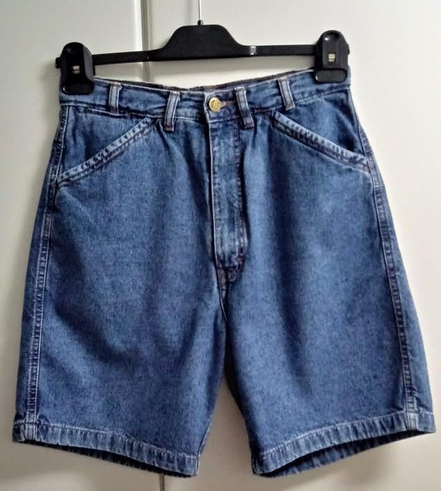 Blauw jeansbermuda van Birgini, maat 31, Kleding | Dames, Ophalen of Verzenden, Zo goed als nieuw, Blauw