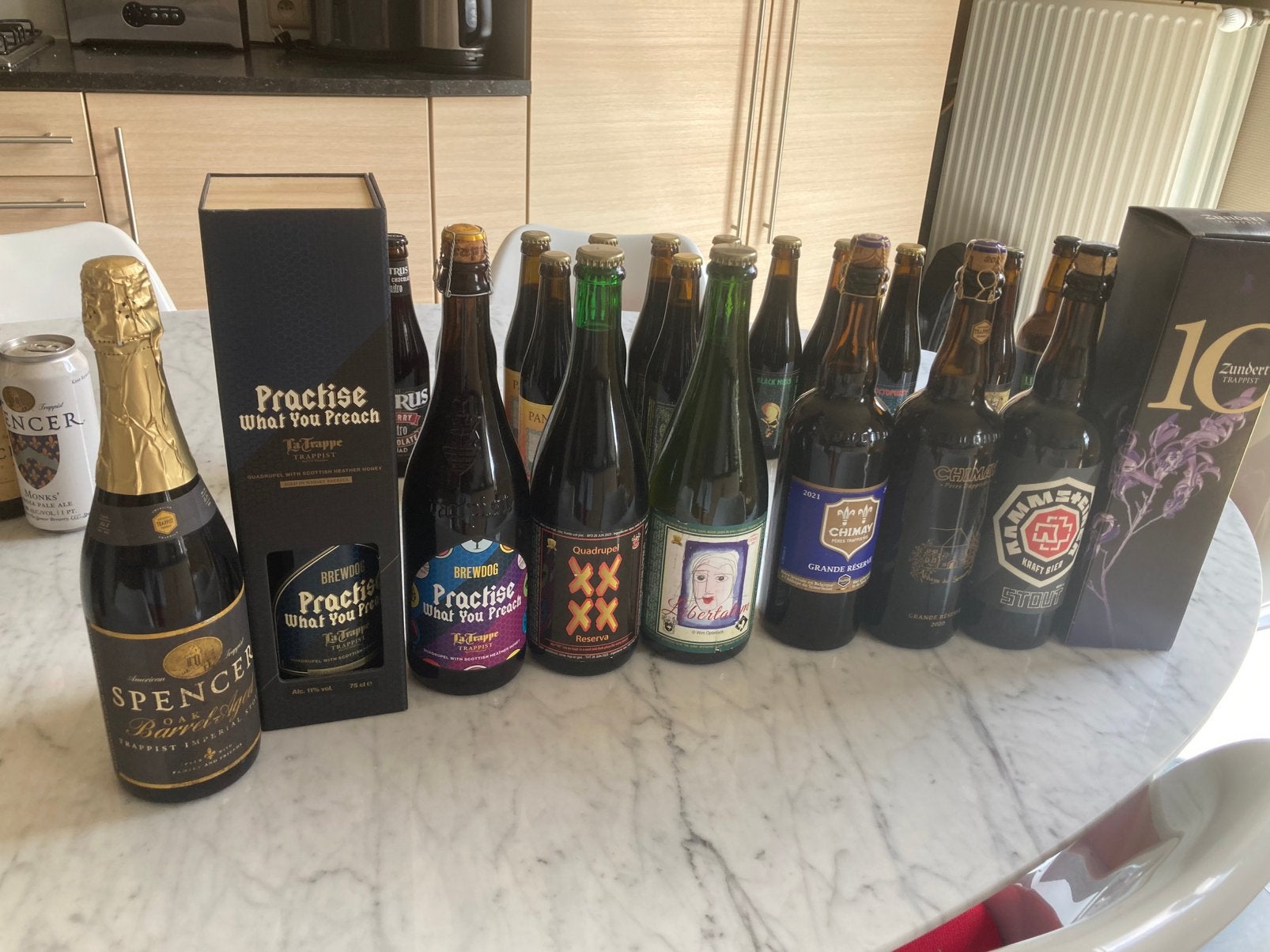 Oude bieren., Enlèvement, Comme neuf