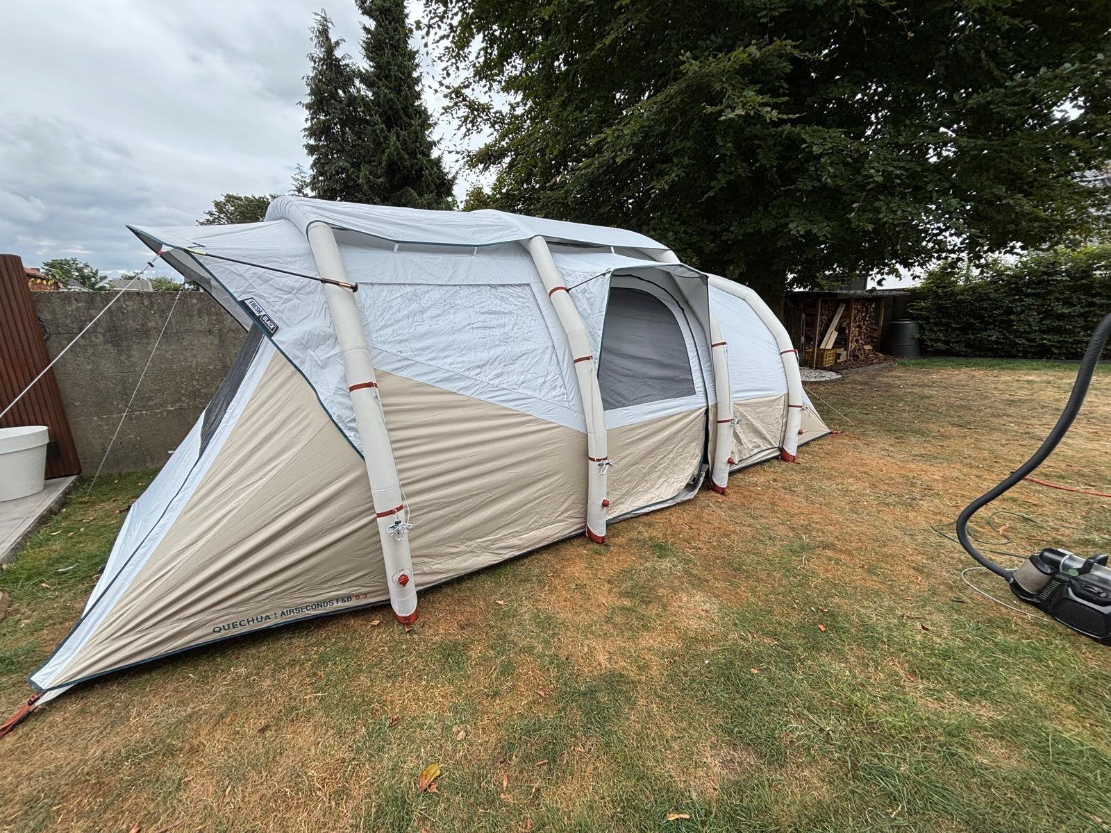 Quechua opblaasbare tent 6 personen, Ophalen, Nieuw, Tot en met 6