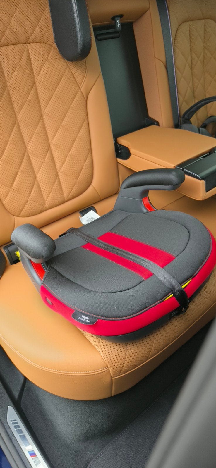 Isofix - Viaggio 2-3 / Shuttle Belted 15-36 Kg / Black-Red, Ophalen, Isofix