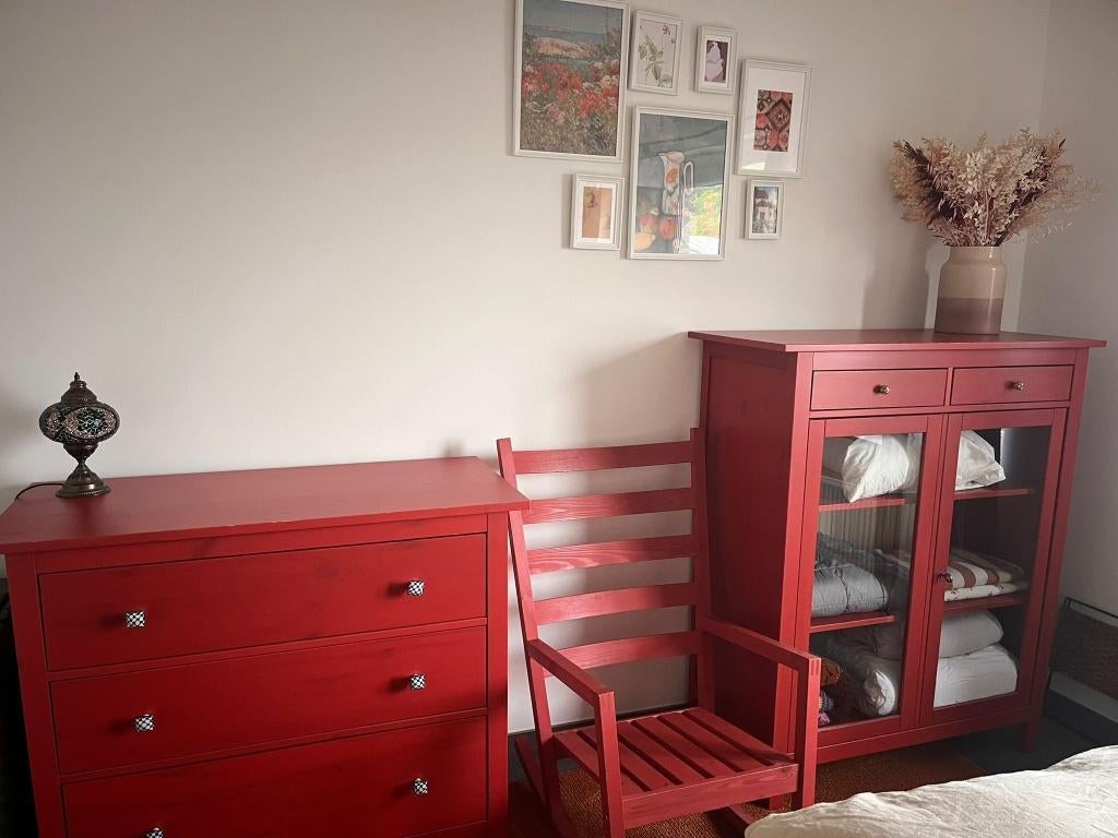 Gepimpte rode Ikea Kast - Hemnes, Maison & Meubles, Armoires | Commodes, Enlèvement, Utilisé
