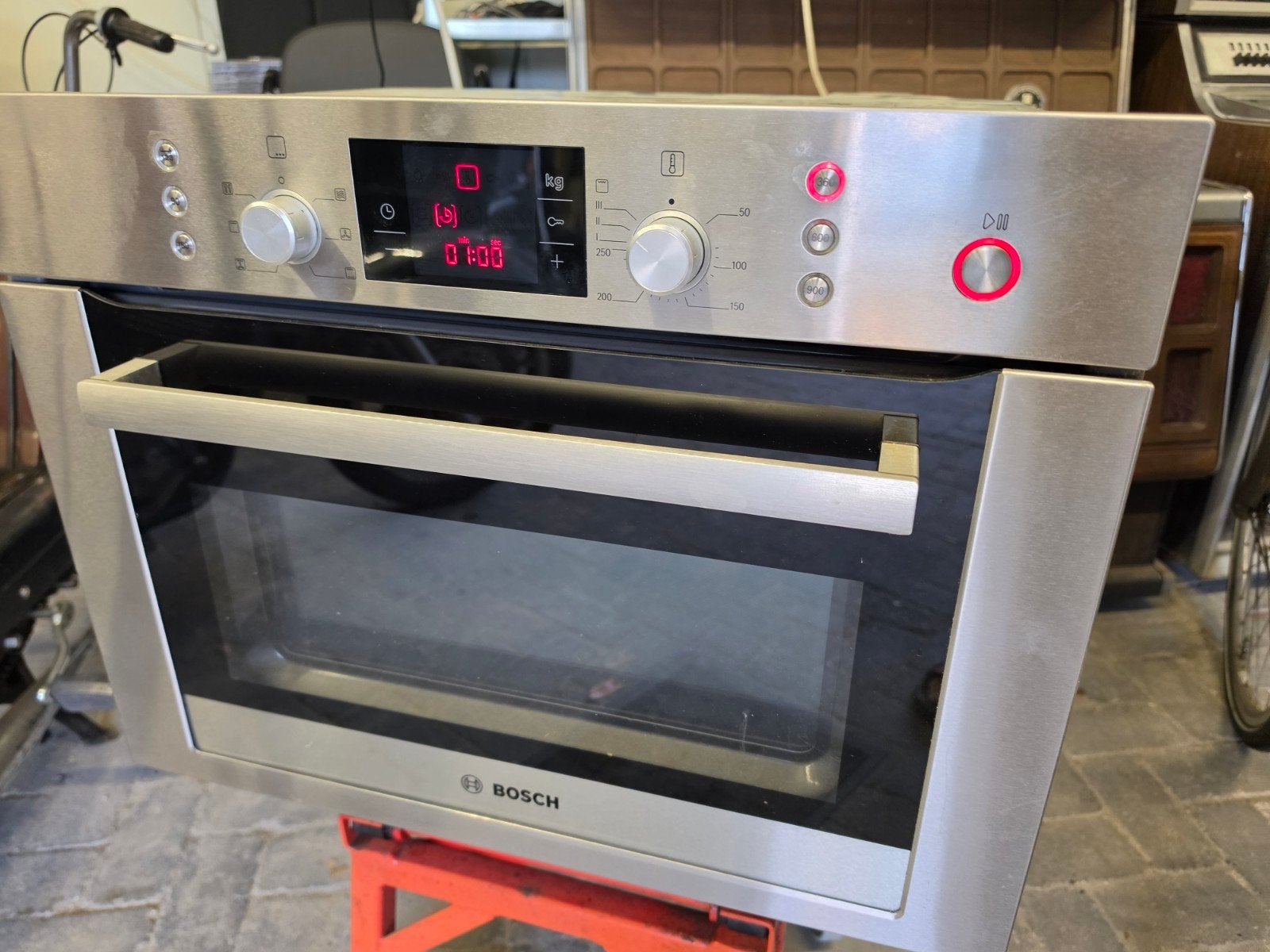 Bosch combi oven magnetron - startknop defect  € 50 euro

Te, Elektronische apparatuur, Ovens, Ophalen, Oven, Bosch, Inbouw
