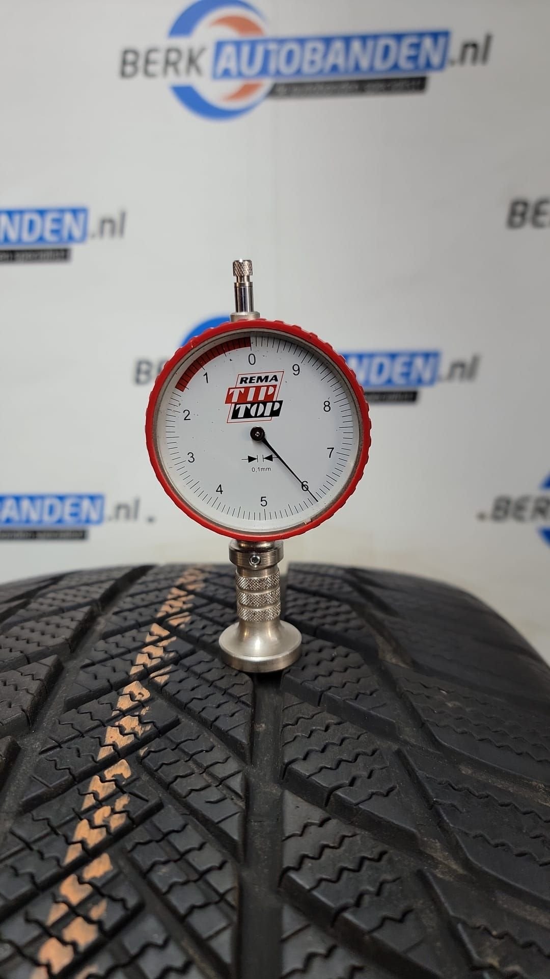 2x Bridgestone Blizzak LM001 (RFT) 275/45 R20 110V 275/45/20, Gebruikt, -, 275 mm, -