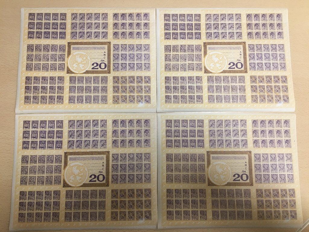 Lot 4 plaquettes timbres rationnement belges 1943 1944 1945, Collections, Objets militaires | Général, Enlèvement ou Envoi, Autres