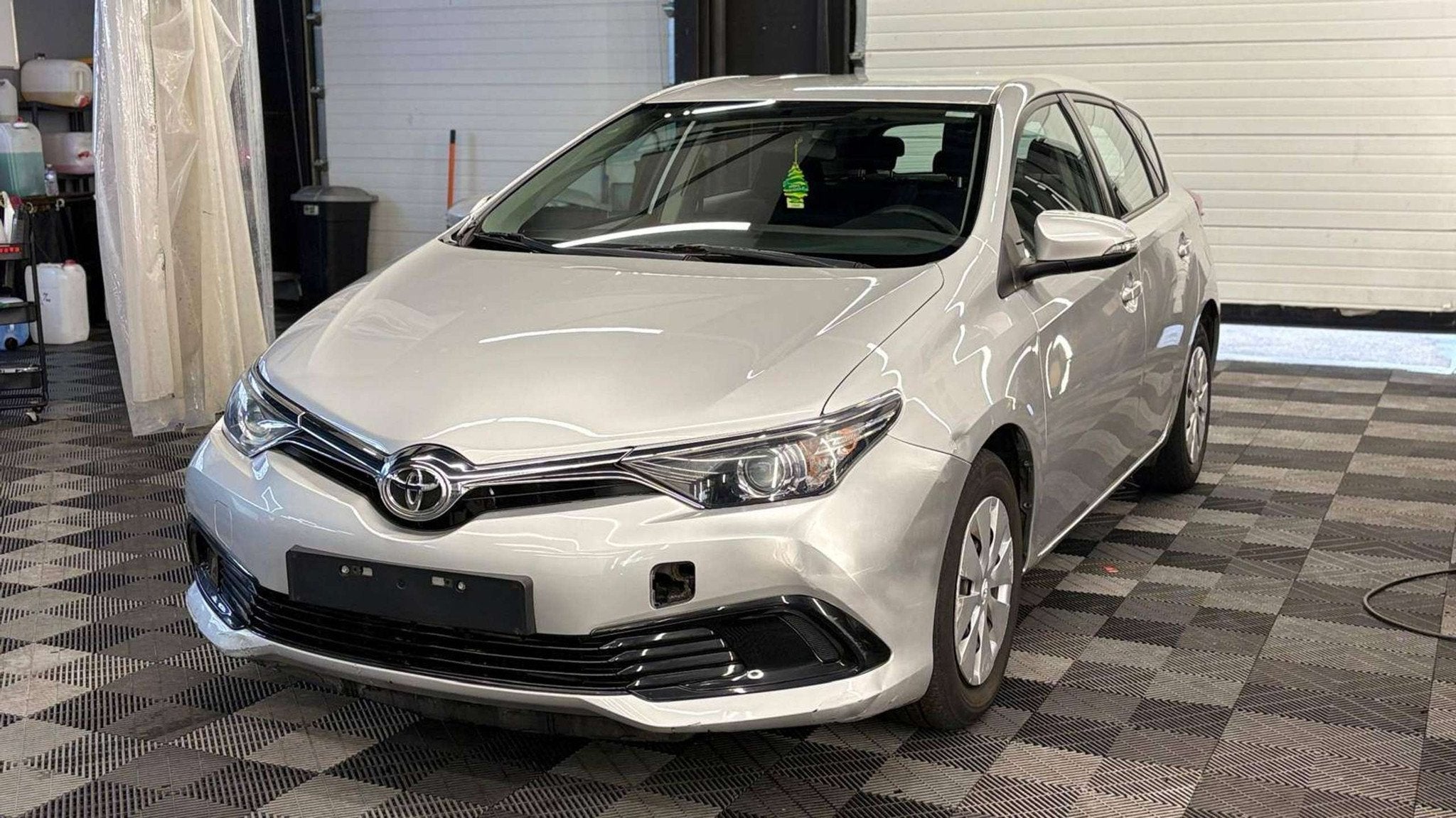 Toyota Auris 1.33i VVT-i bj. 11/2015 78000km Euro 6, Autos, Toyota, Argent ou Gris, Achat, Entreprise, Noir