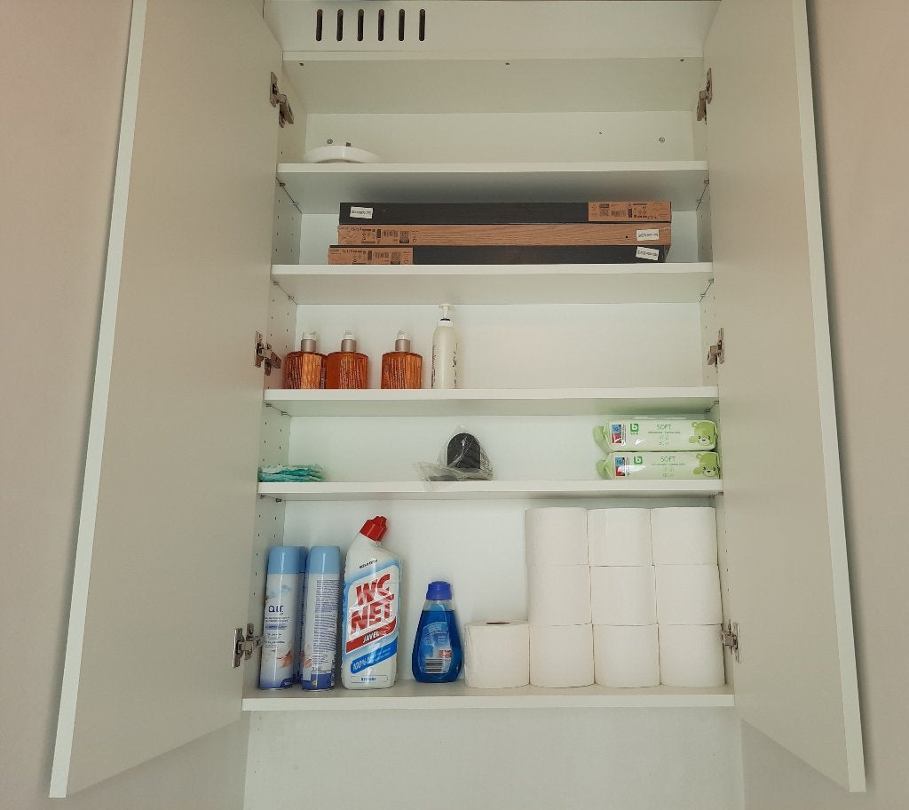 Kwaliteitsvolle zwevende hangkast voor toilet/badkamer., Ophalen, 100 tot 150 cm, Minder dan 150 cm, Minder dan 25 cm