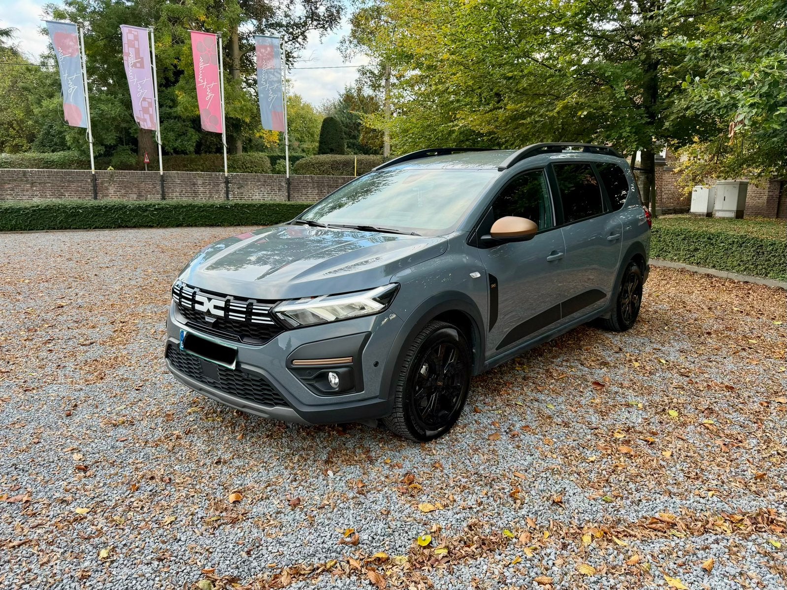 DACIA JOGGER 1.6 HYBRIDE EXTREME | 140PK | AUTOMAAT | LED, Auto's, Dealer onderhouden, Euro 6, 4 cilinders, 1600 cc