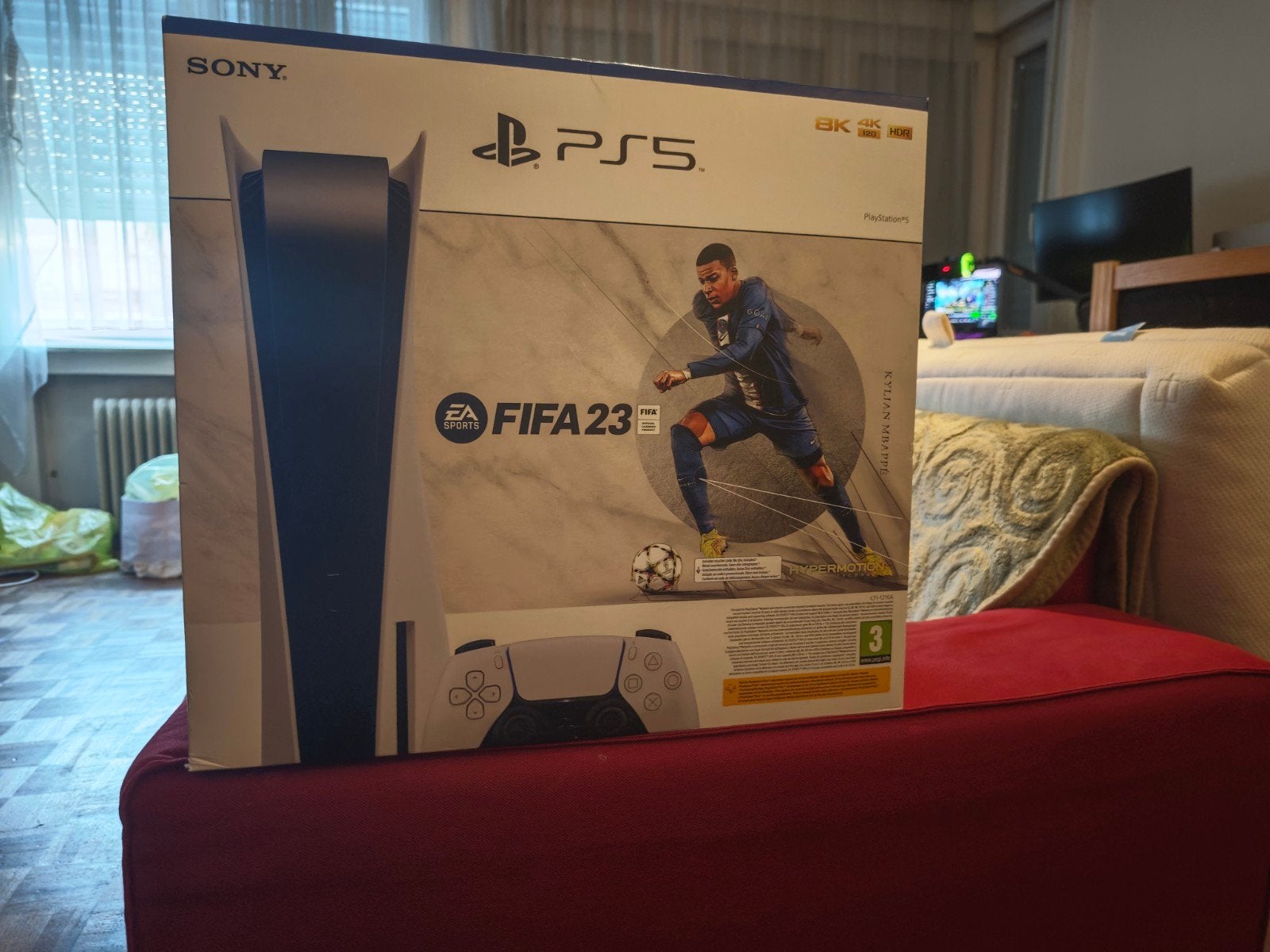 PlayStation 5 (PS5) + Jeu FIFA + 2 Manettes, Games en Spelcomputers, Gebruikt, Playstation 5