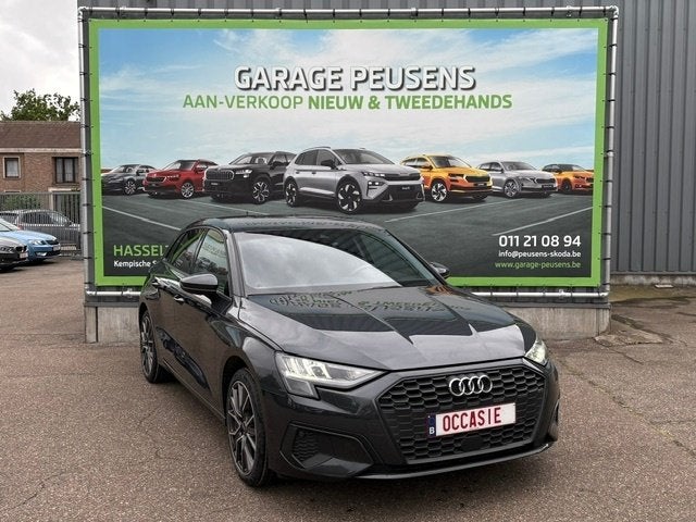 Audi A3 Sportback 30 TFSI Advanced €147x60 (bj 2023), Auto's, Audi, Stof, Gebruikt, Overige kleuren, Adaptive Cruise Control