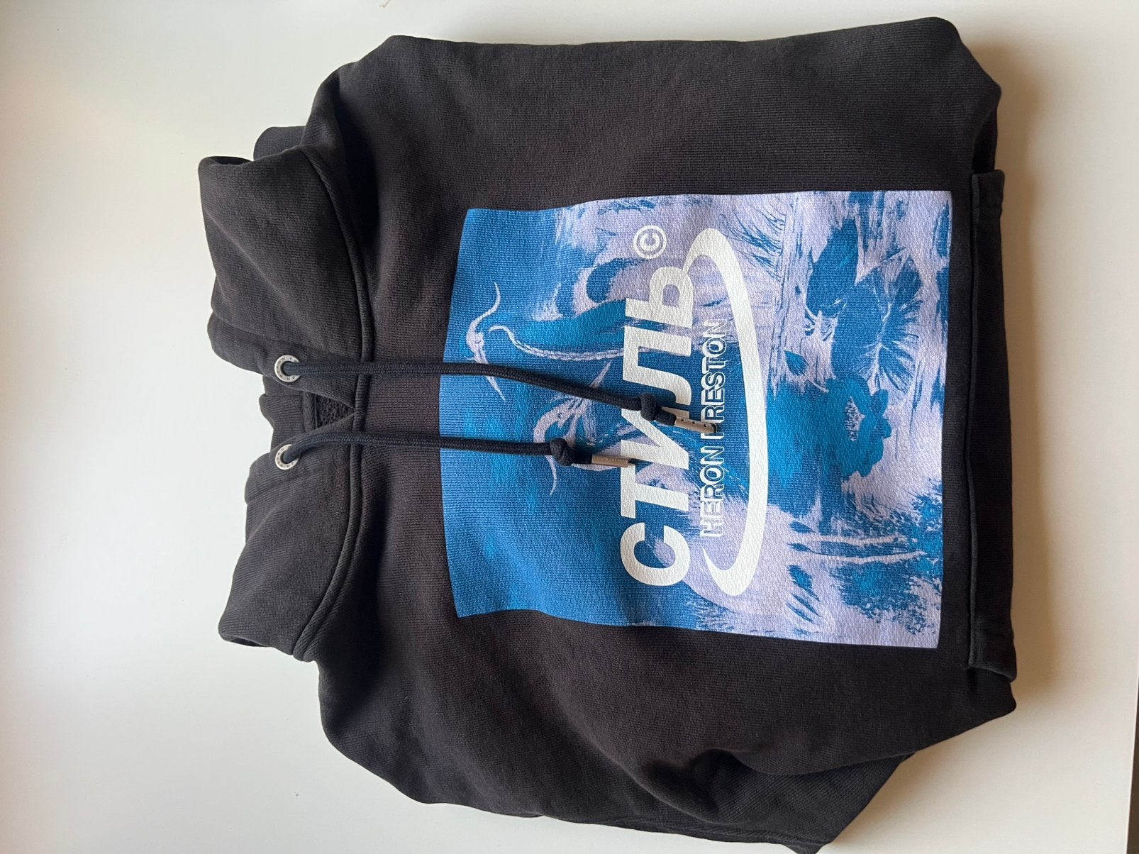 Sweat à capuche Heron Preston noir avec imprimé héron SKILLI, Vélos & Vélomoteurs, Accessoires vélo | Sacoches, Comme neuf, Envoi