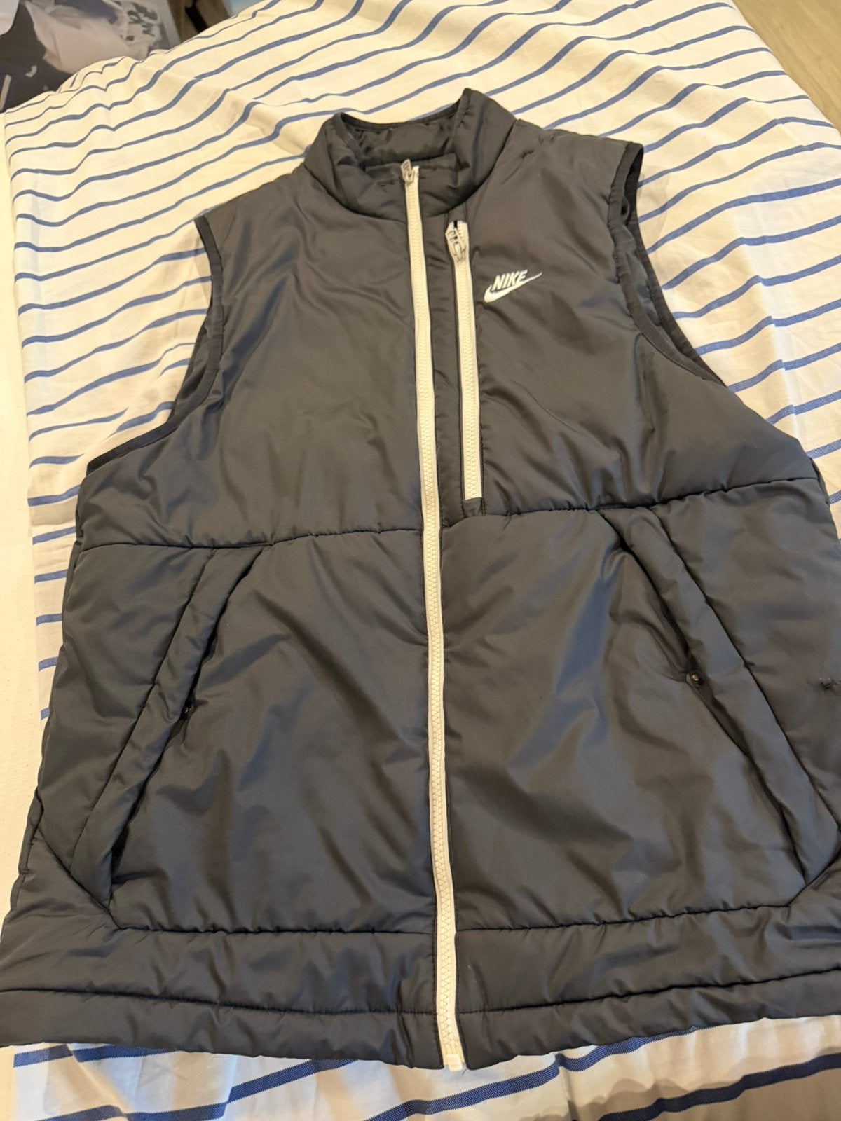 bodywarmer nike, Enlèvement, Porté, Taille 48/50 (M), Noir