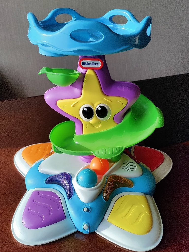 Little Tikes activiteitentafel met ballen, Ophalen, Zo goed als nieuw, Jongen of Meisje