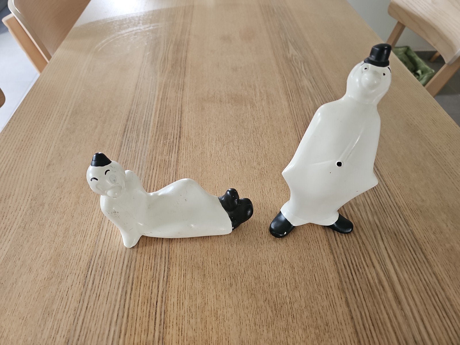 Kunstbeeldjes, Enlèvement
