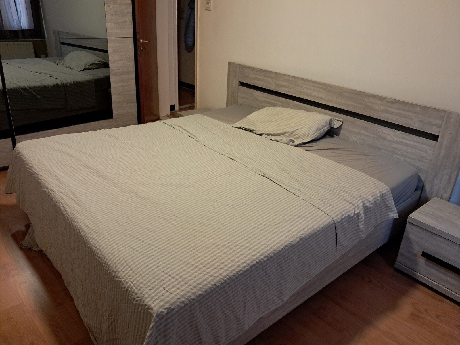 volledig slaapkamer aangeboden, Enlèvement, Comme neuf