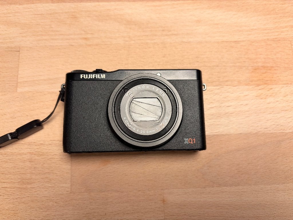 Fujfilm Finepix XQ1, Gebruikt, Beeldstabilisatie, 12 megapixels, Ophalen of Verzenden