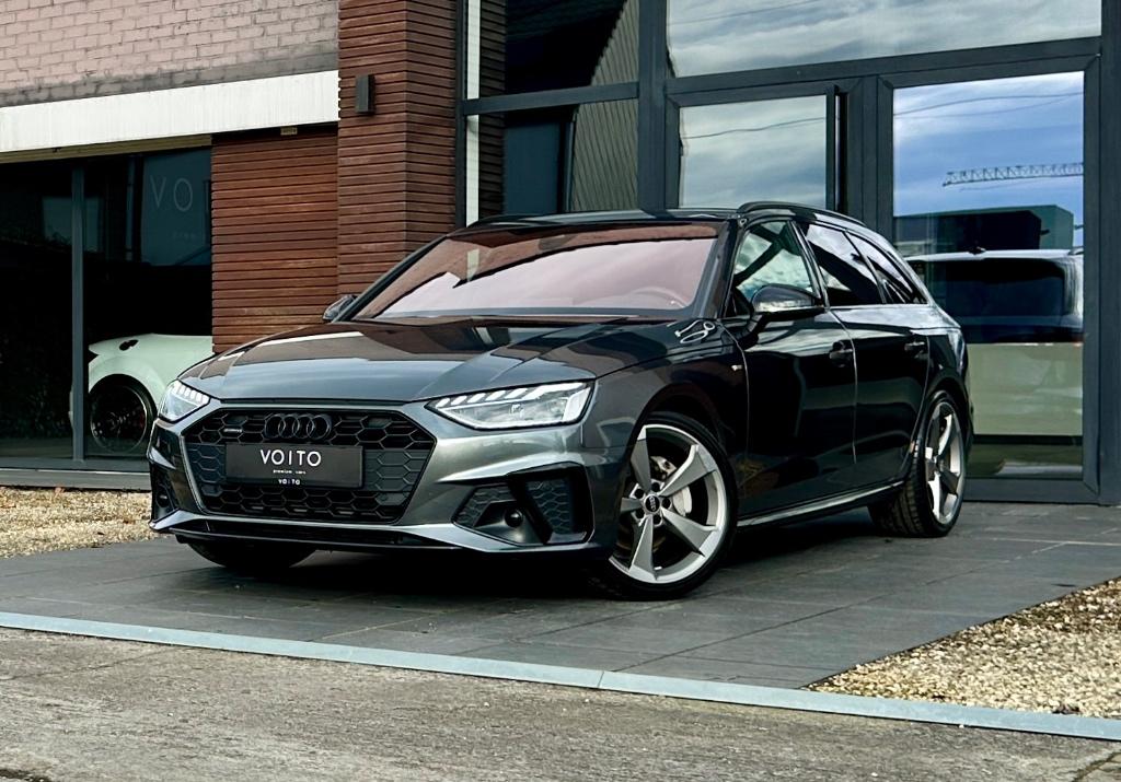 Audi A4 Avant 40TFSI Quattro S-LINE Competition/ACC/CAMERA, Achat, Euro 6, Garantie prolongée, Noir