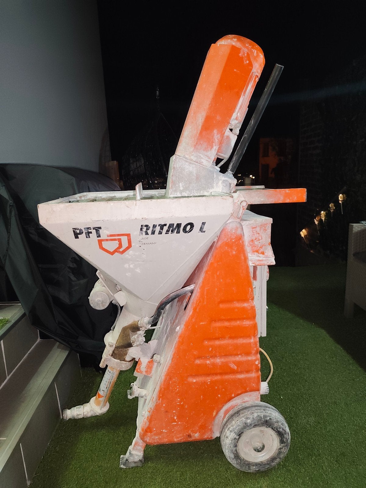 Machine à projeter, Tuin en Terras, Hakselaars, Ophalen of Verzenden, Zo goed als nieuw, Benzine, Met opvangzak